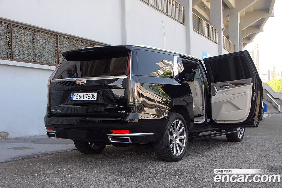 Cadillac Escalade 2021