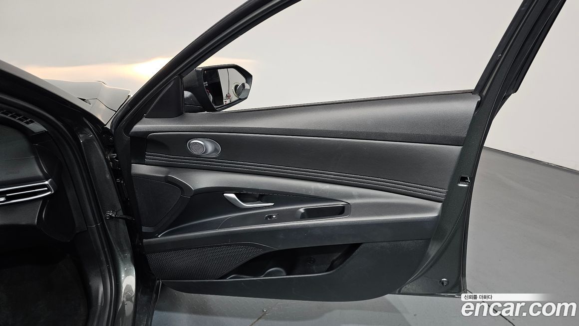Hyundai AVANTE 2023