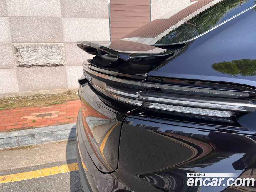 Porsche Macan 2025