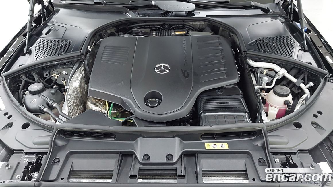 Mercedes-Benz S-Class 2026