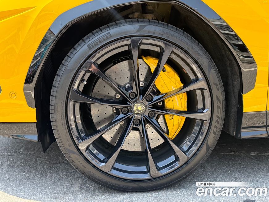 Lamborghini Urus 2019