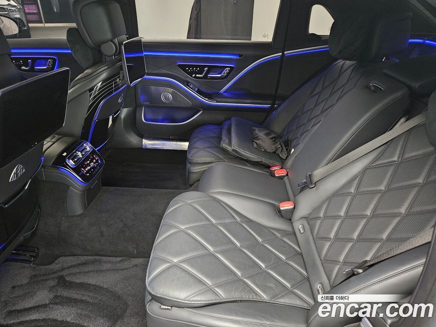 Mercedes-Benz S-Class 2023