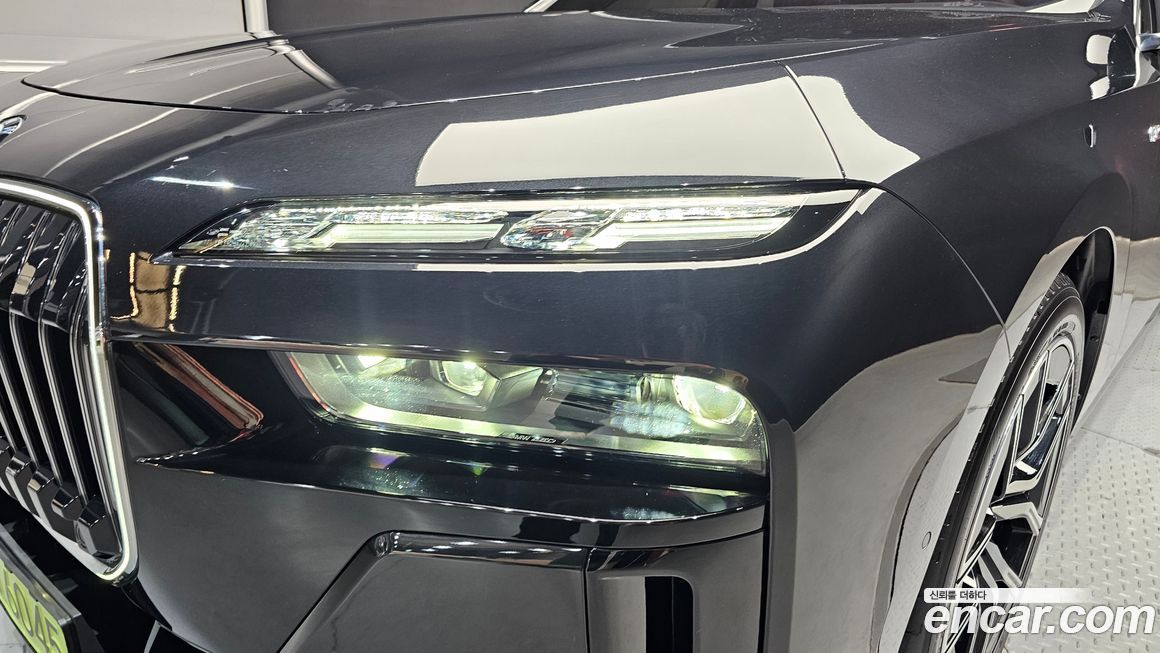 BMW 7-Series 2025
