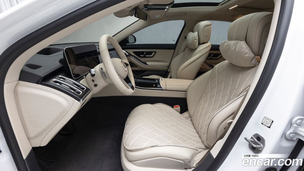 Mercedes-Benz S-Class 2025