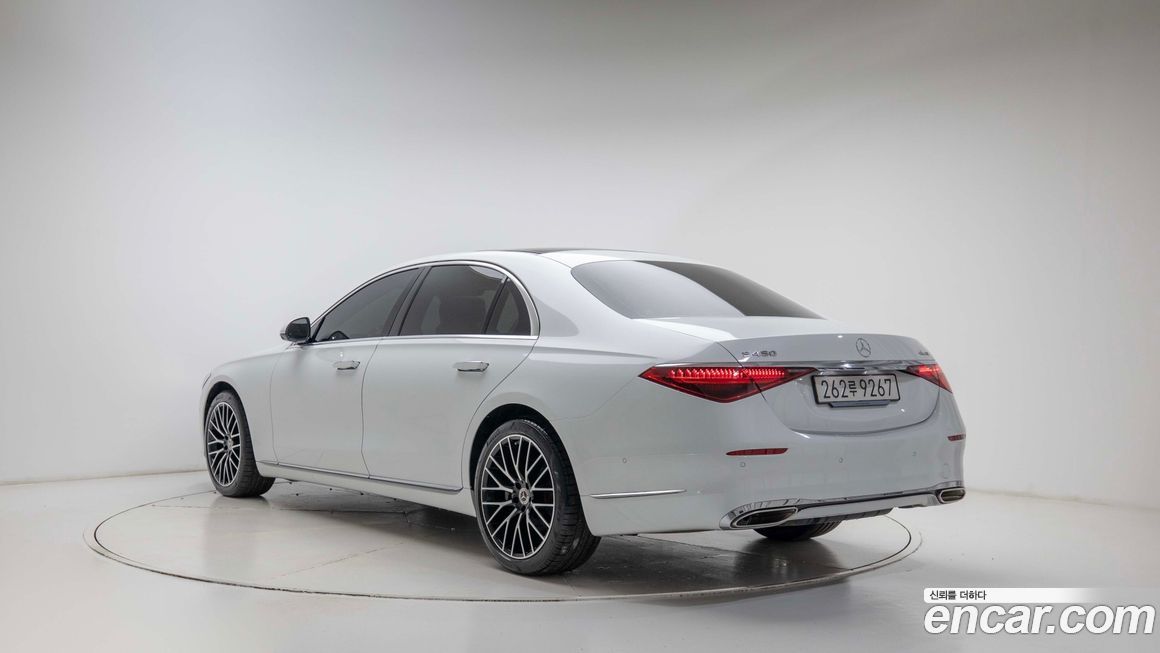 Mercedes-Benz S-Class 2025