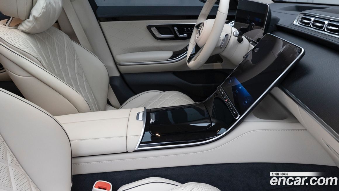 Mercedes-Benz S-Class 2025