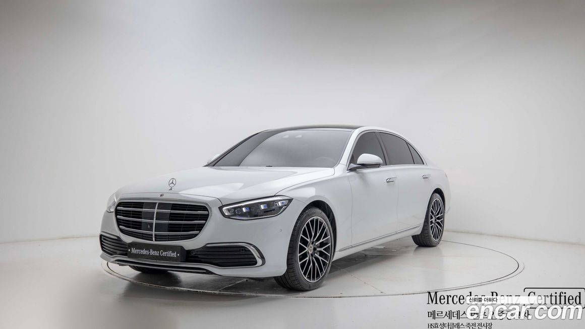 Mercedes-Benz S-Class 2025