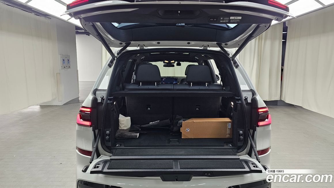 BMW X7 2024
