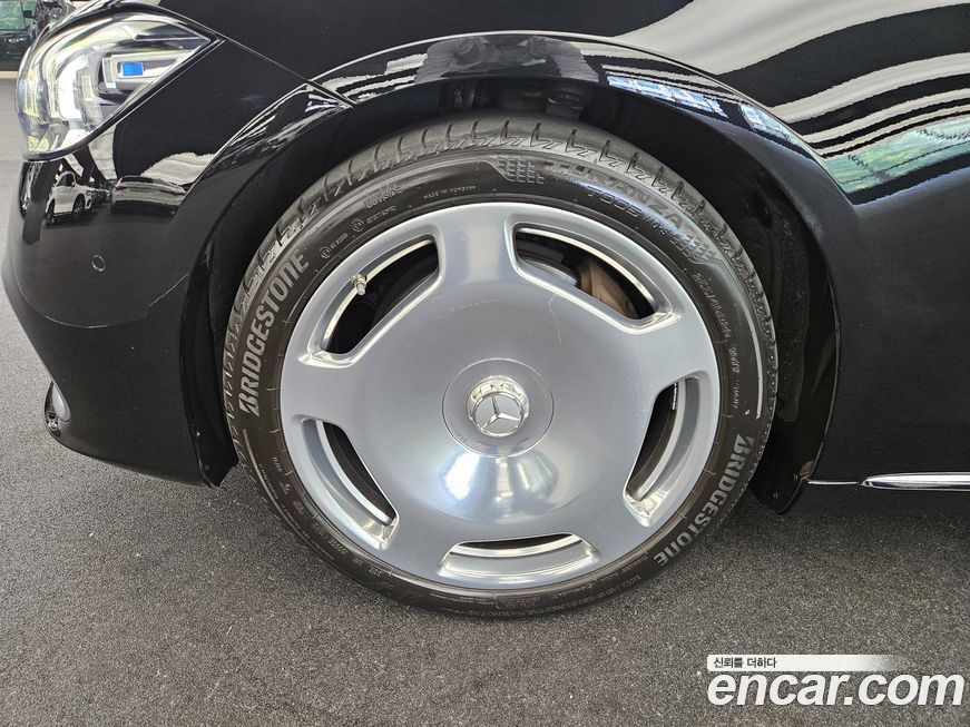 Mercedes-Benz S-Class 2023