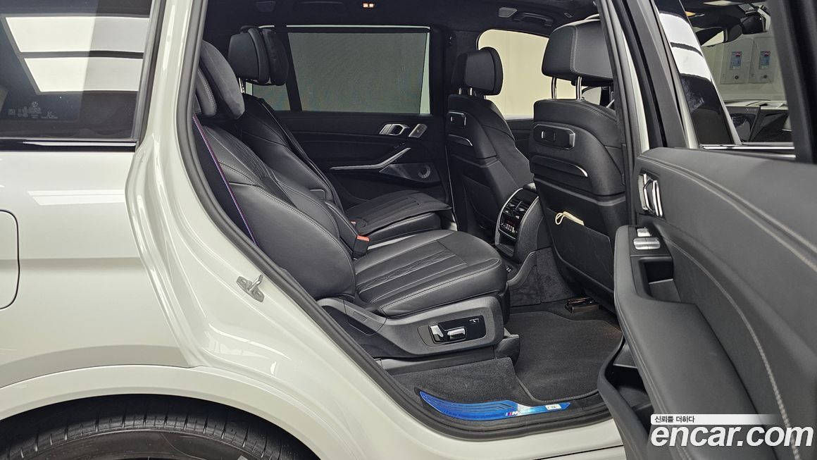 BMW X7 2024