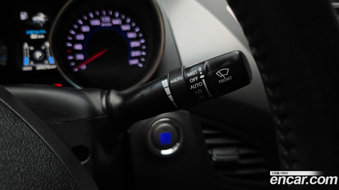 Hyundai AVANTE 2011