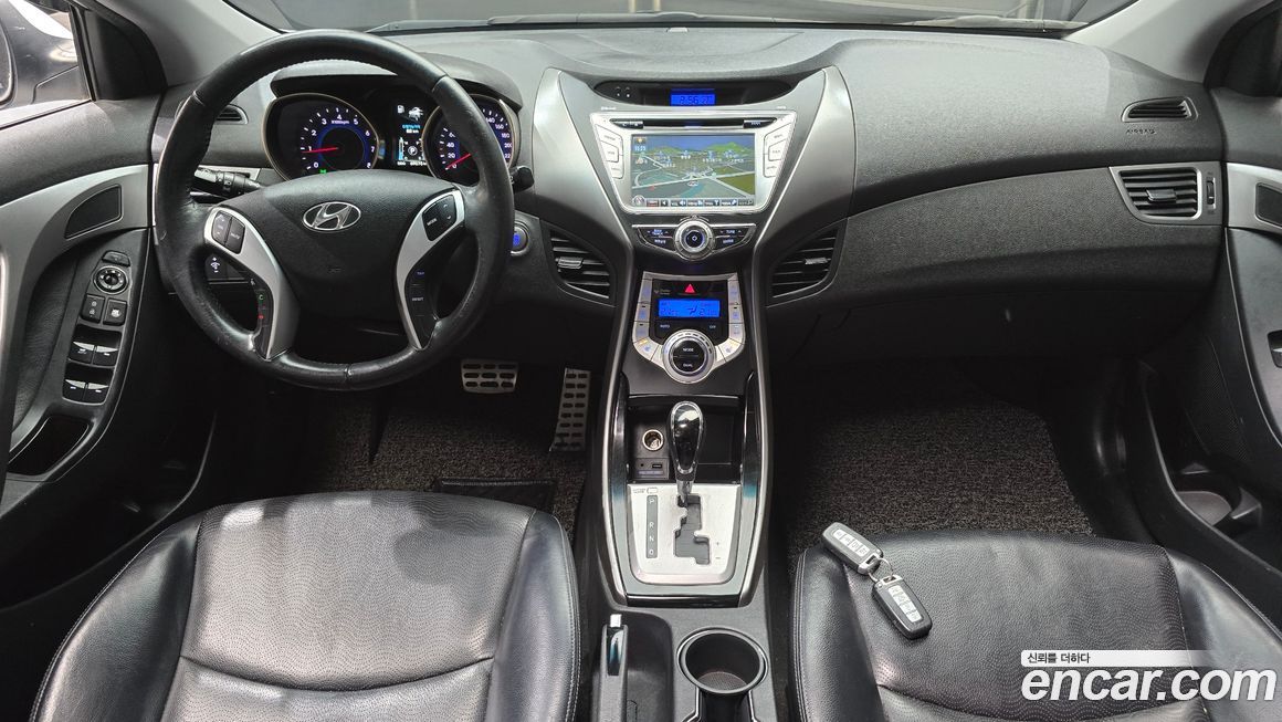 Hyundai AVANTE 2011