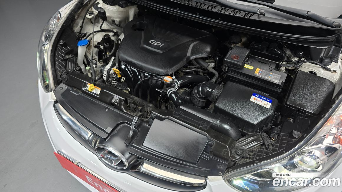 Hyundai AVANTE 2011