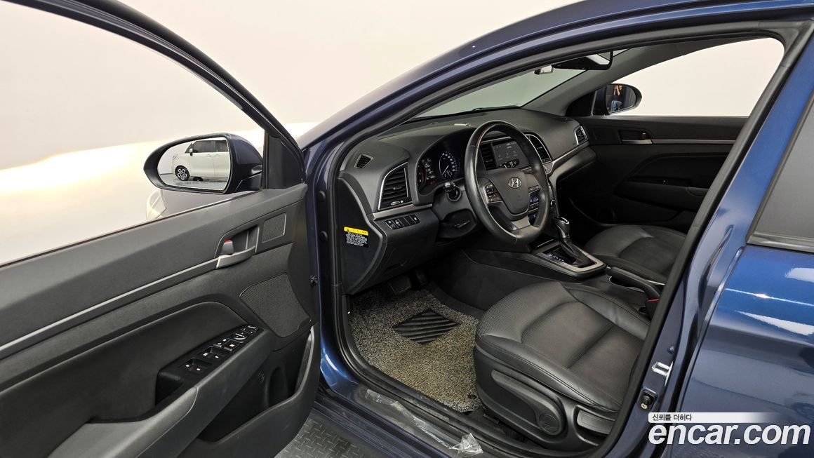 Hyundai AVANTE 2018