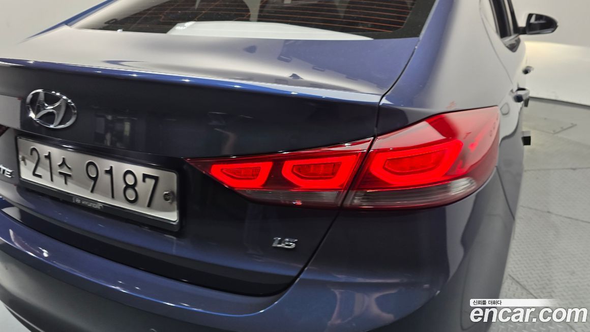 Hyundai AVANTE 2018