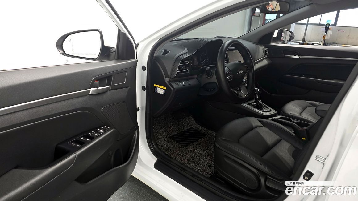 Hyundai AVANTE 2020