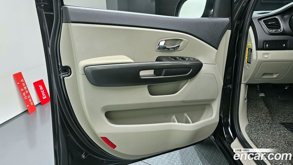 Kia Canival 2019
