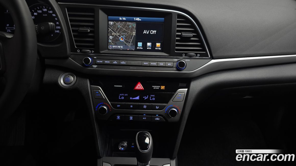 Hyundai AVANTE 2016