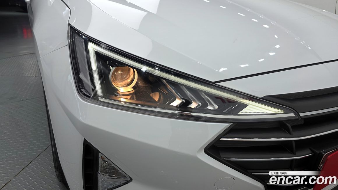 Hyundai AVANTE 2020