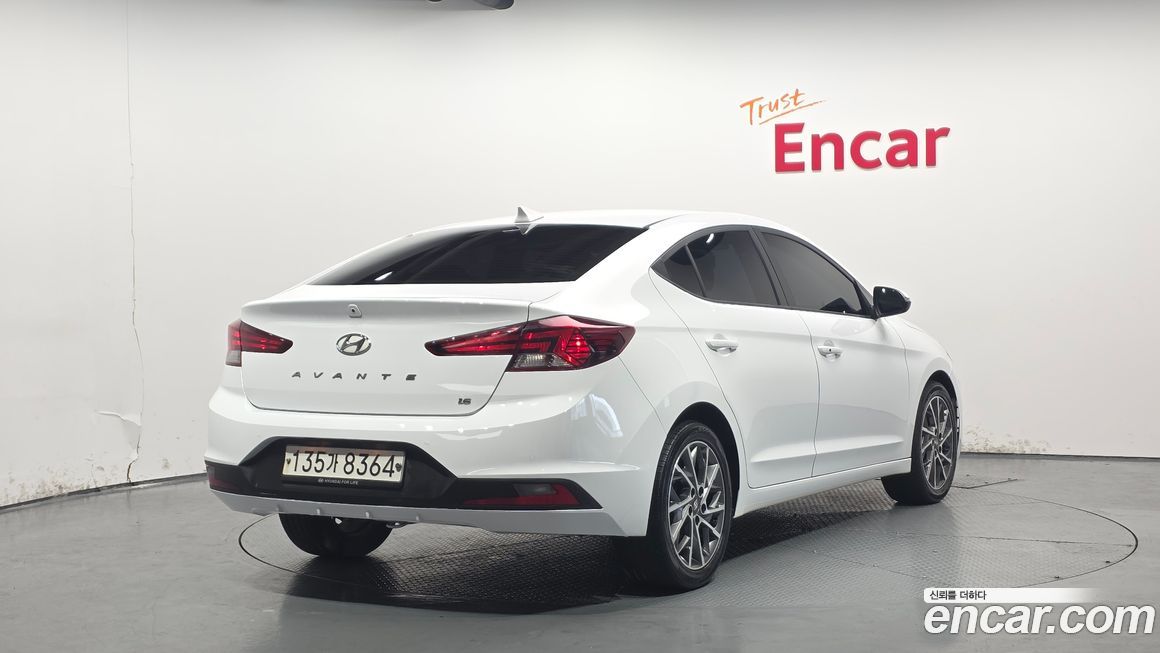 Hyundai AVANTE 2020