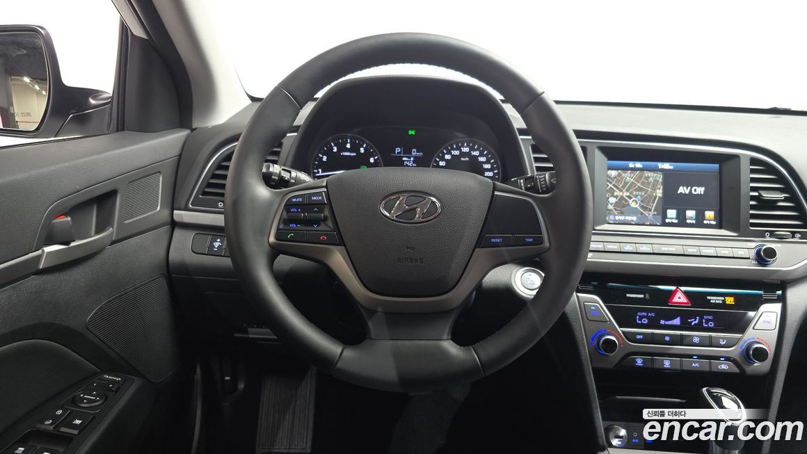Hyundai AVANTE 2016