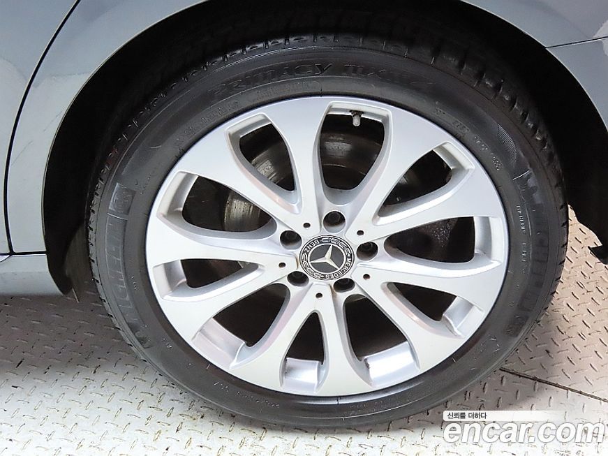 Mercedes-Benz E-Class 2019