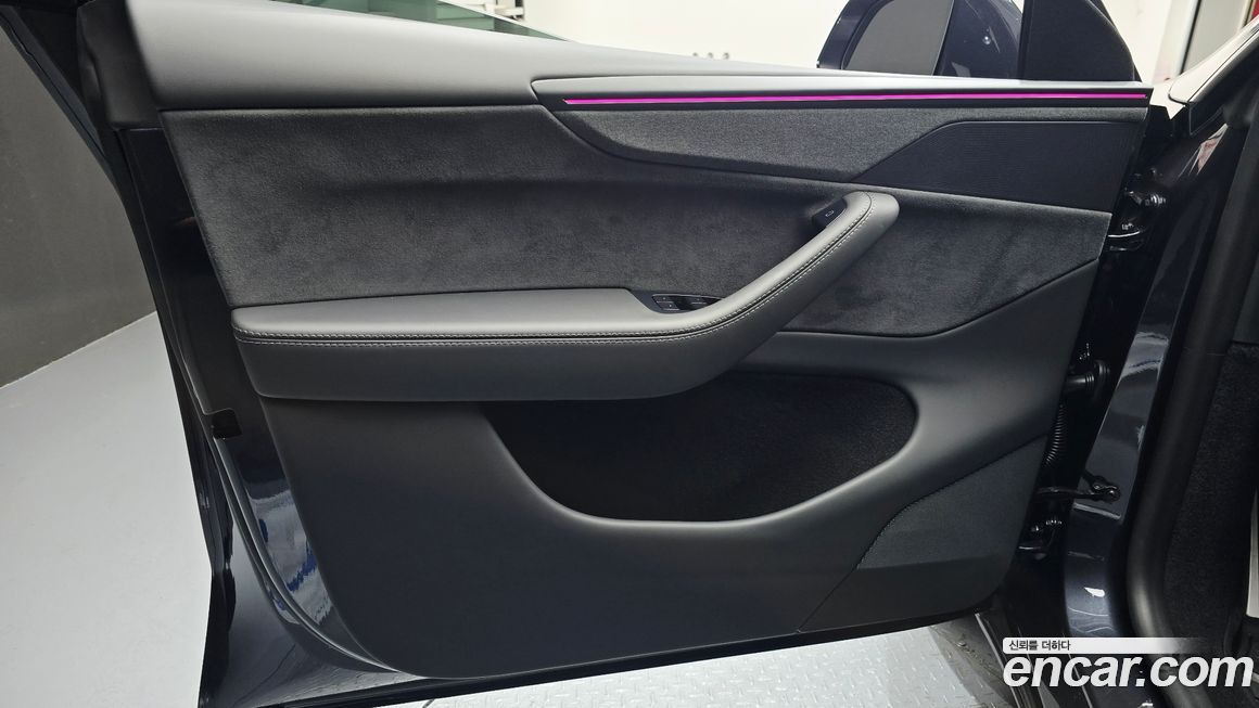 Tesla Model Y 2026