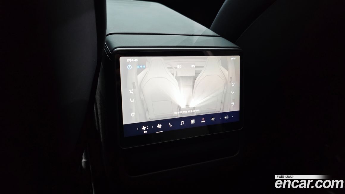 Tesla Model Y 2026