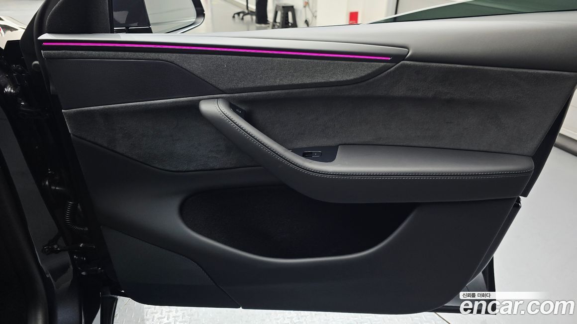 Tesla Model Y 2026