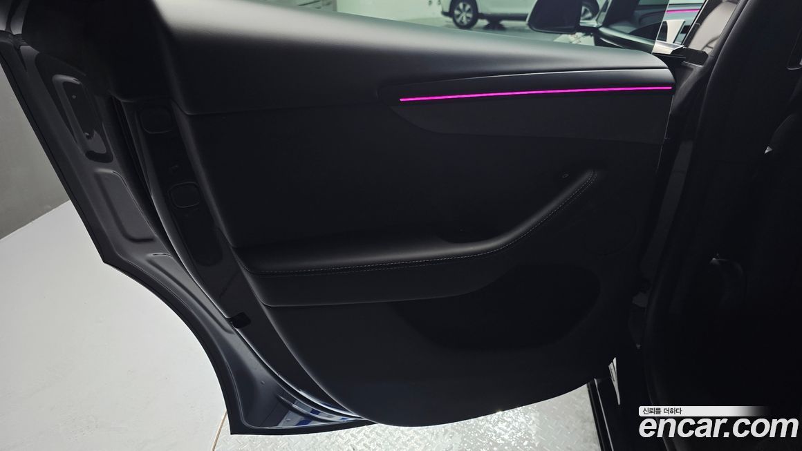 Tesla Model Y 2026