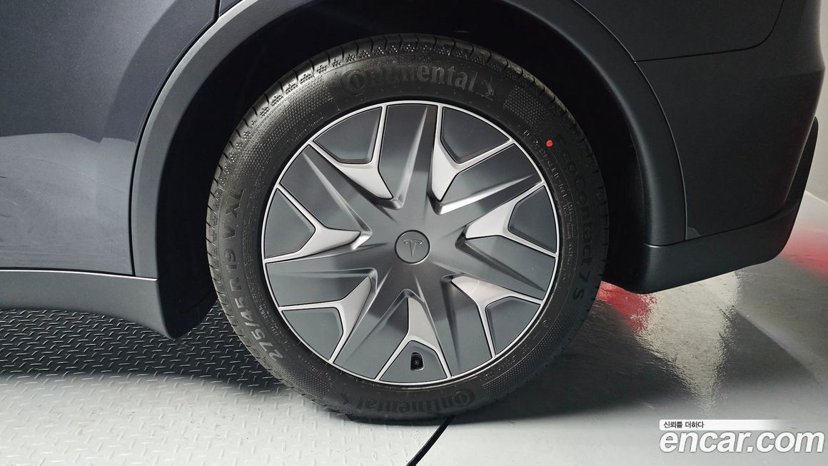 Tesla Model Y 2026