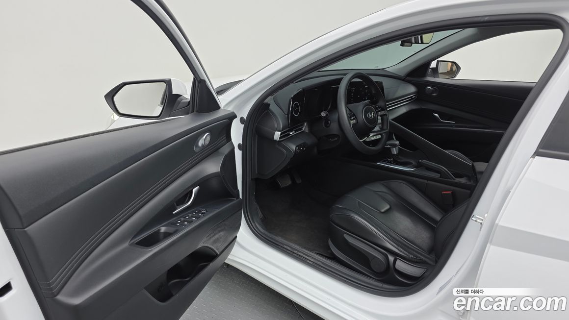 Hyundai AVANTE 2023
