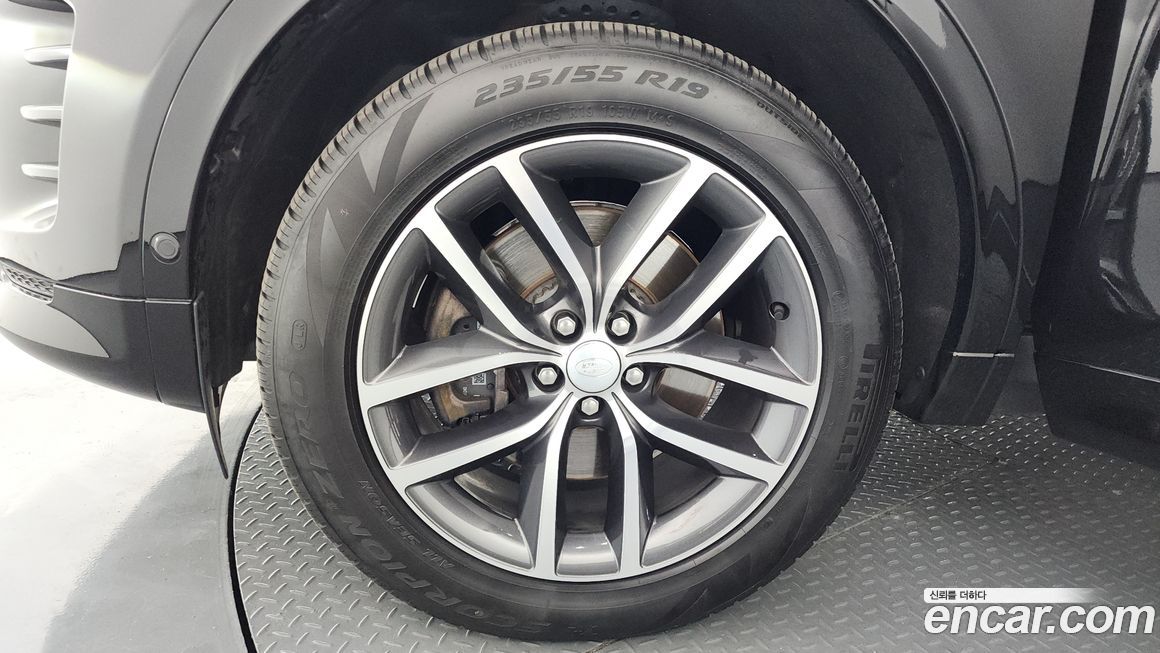 Land Rover Discovery Sport 2025