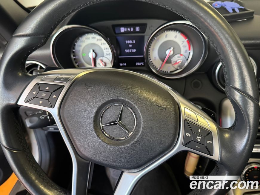 Mercedes-Benz SLK-Class 2012