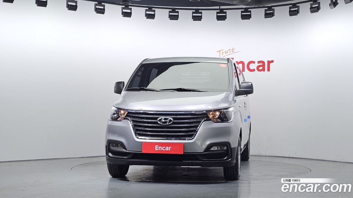 Hyundai Starex 2021
