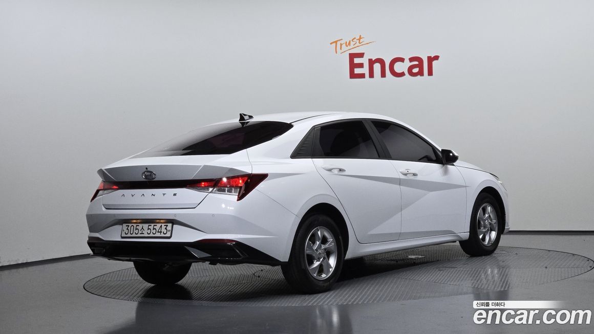 Hyundai AVANTE 2021