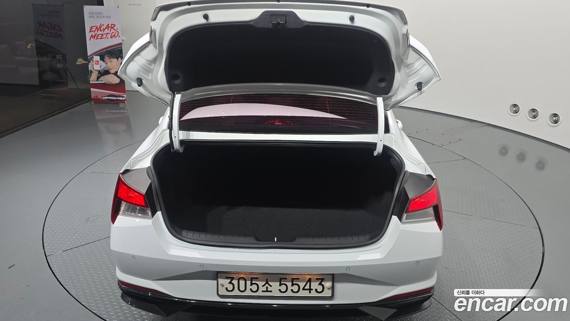 Hyundai AVANTE 2021