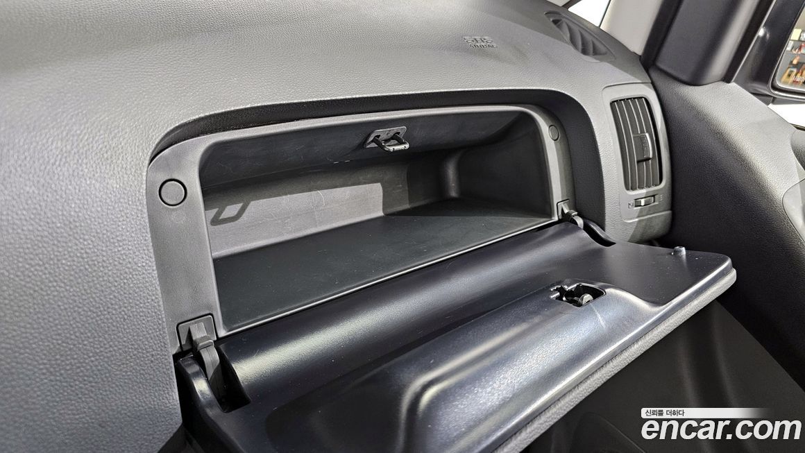 Hyundai Starex 2021