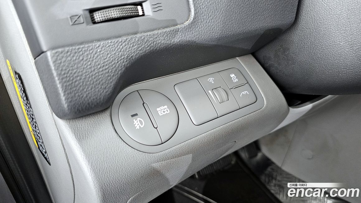 Hyundai Starex 2021