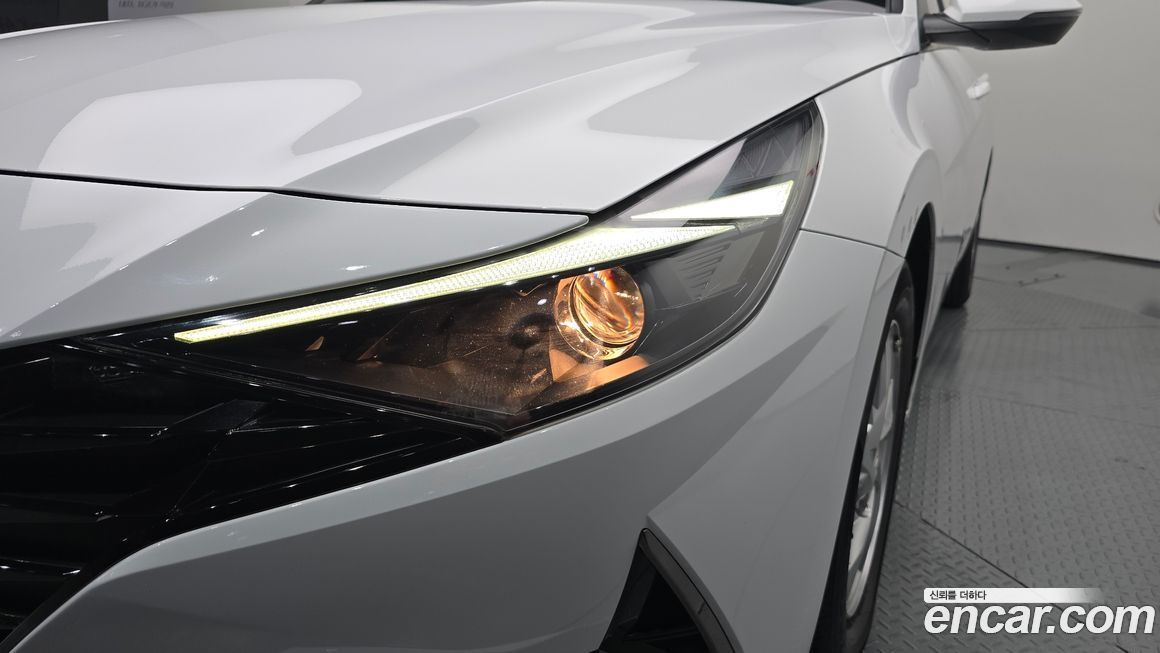 Hyundai AVANTE 2021