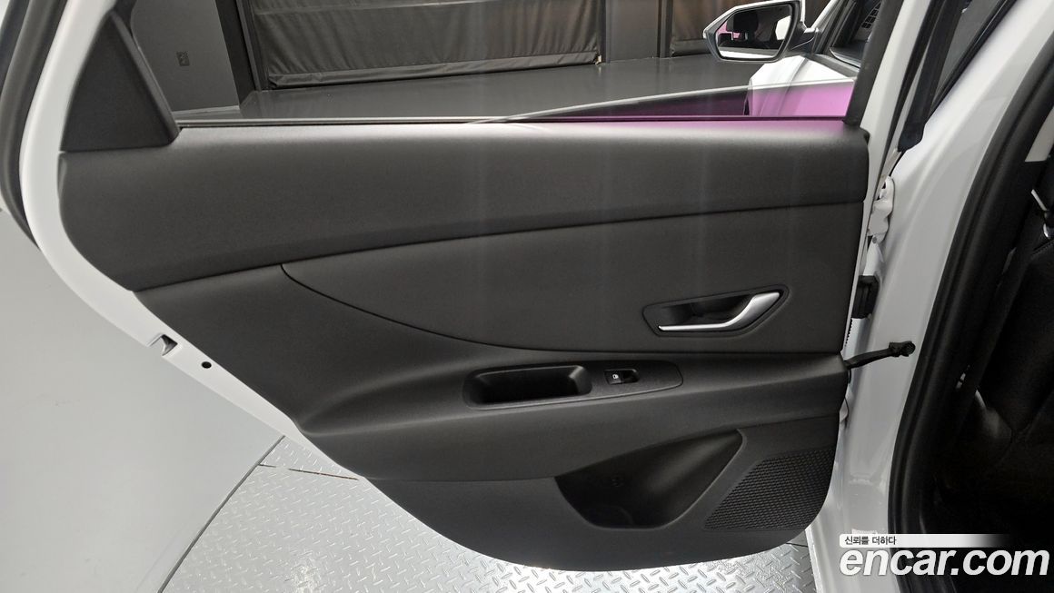 Hyundai AVANTE 2021