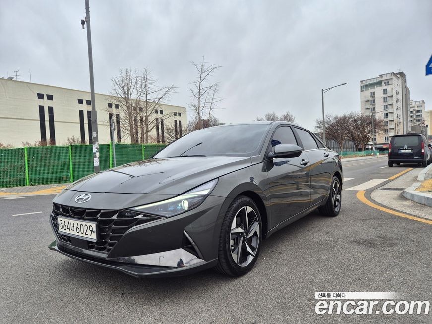 Hyundai AVANTE 2021
