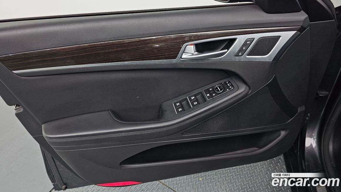 Genesis G80 2017