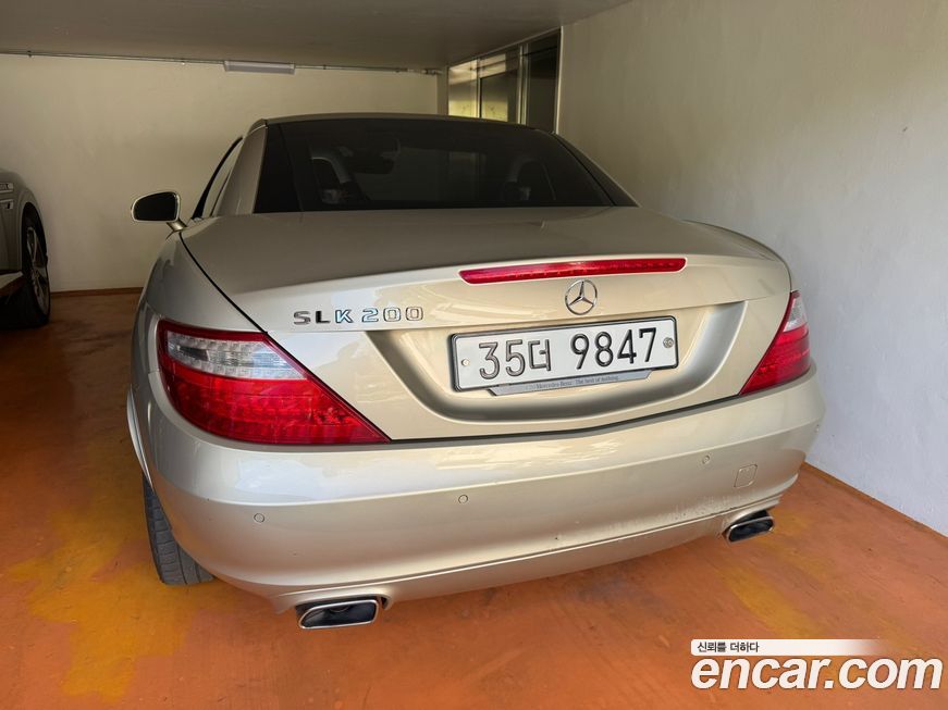 Mercedes-Benz SLK-Class 2012