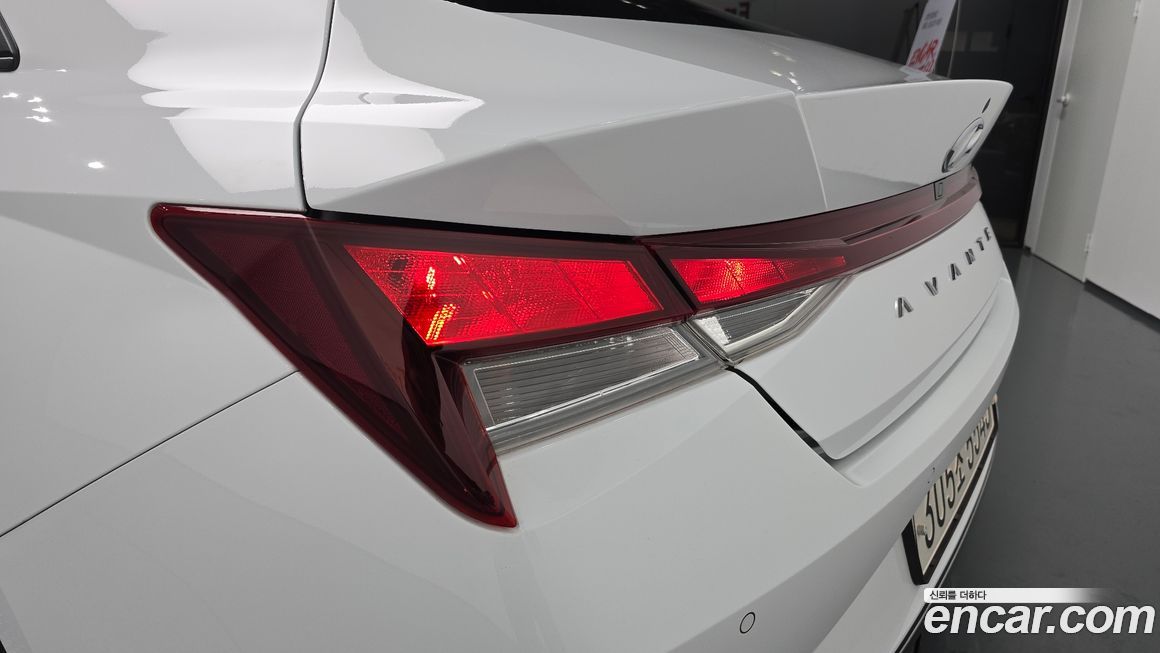 Hyundai AVANTE 2021