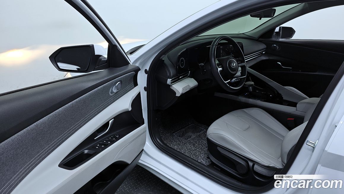 Hyundai AVANTE 2023