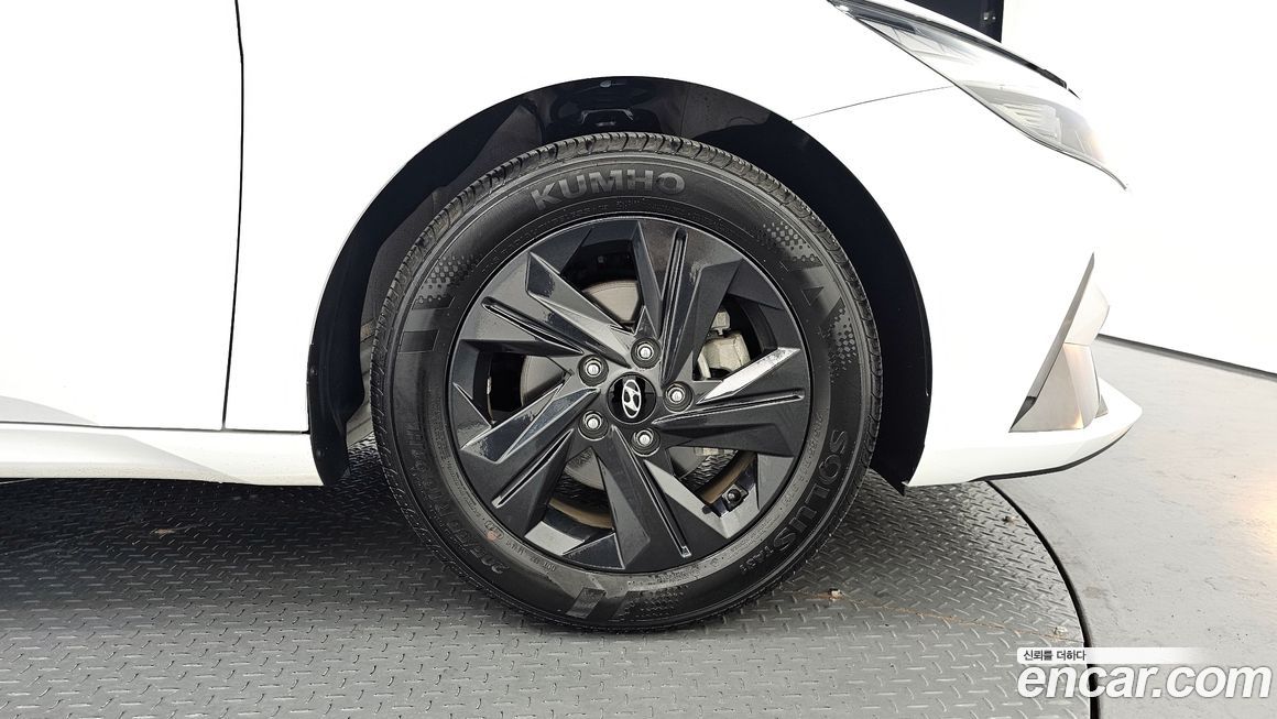 Hyundai AVANTE 2023