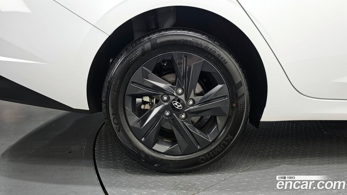Hyundai AVANTE 2023