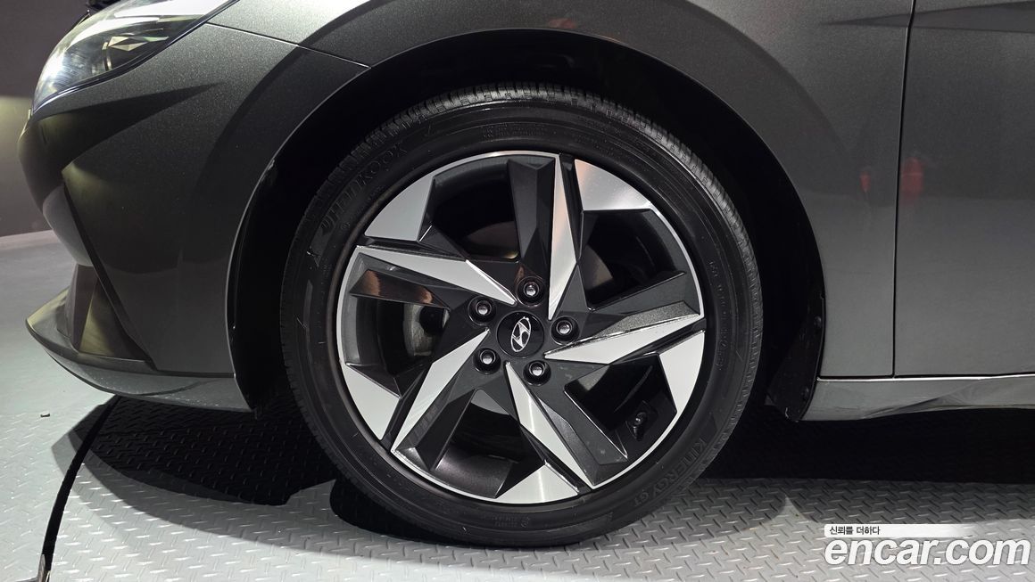 Hyundai AVANTE 2023