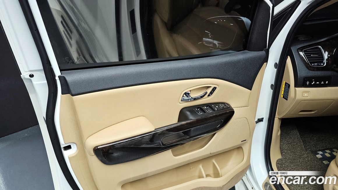 Kia Canival 2019
